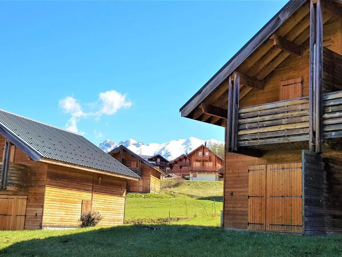 Studio Cabine Pour 4 Avec Parking Gratuit A La Joue Du Loup - Fr-1-504-633 Le Devoluy