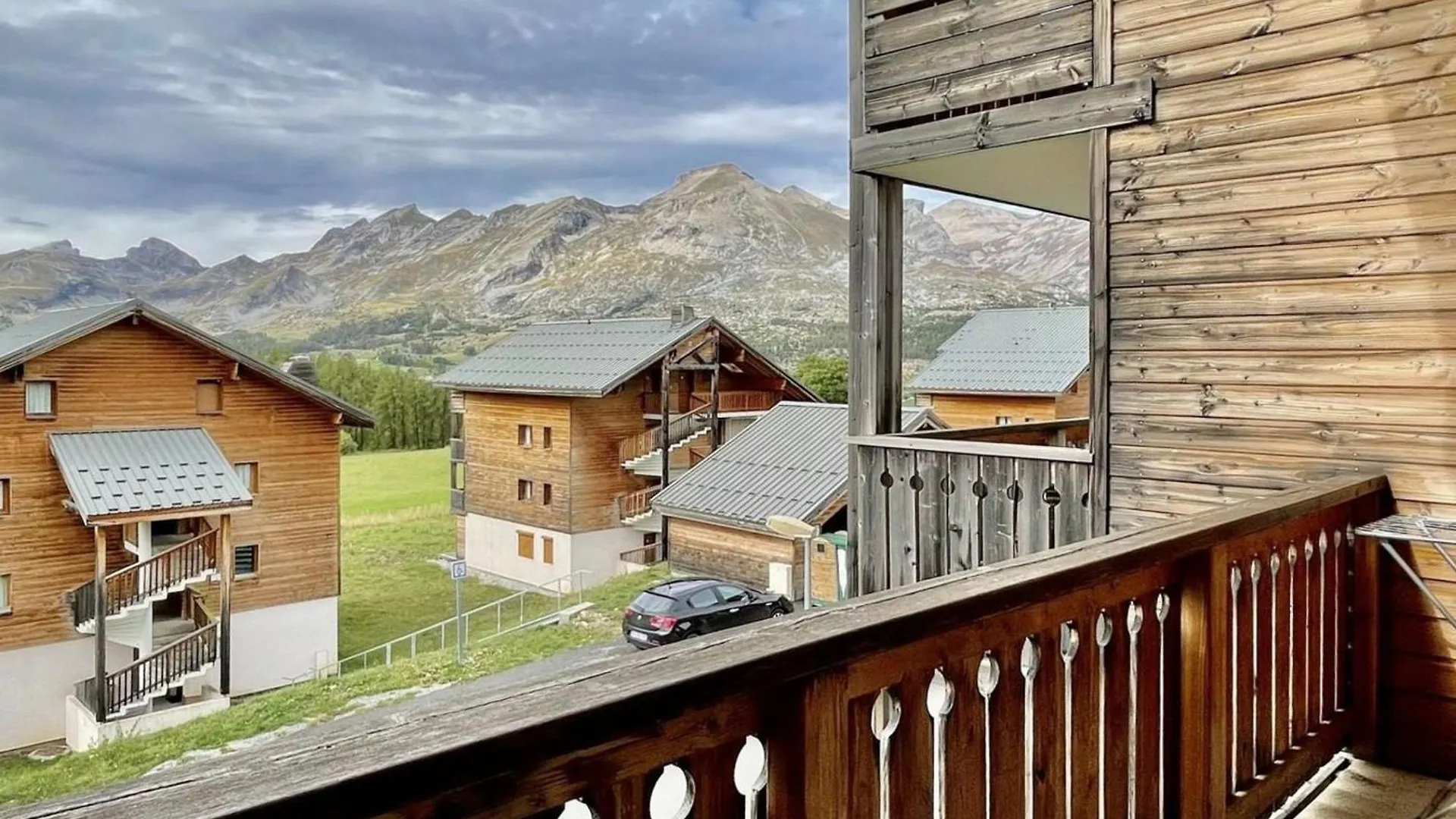 Apartment Studio Cabine Pour 4 Avec Parking Gratuit A La Joue Du Loup - Fr-1-504-633 Le Devoluy